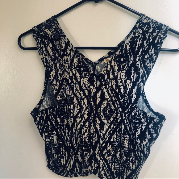 Art Deco navy blue crop top (super soft) - Picture 2 of 4